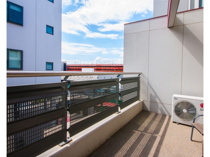 230/117 Studio Lane, Docklands VIC 3008