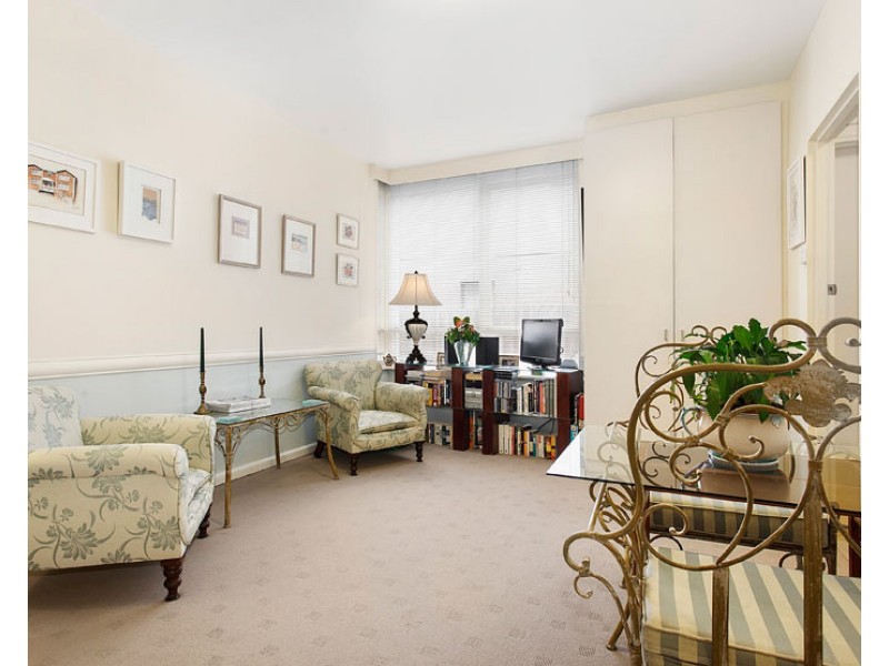 202/25 Hotham Street, East Melbourne VIC 3002