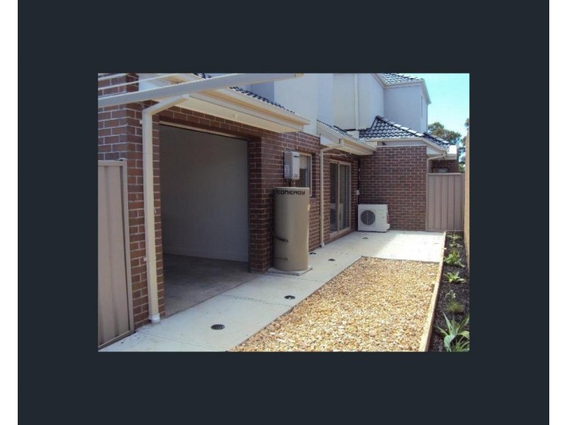 4 Honey Grove, St Albans VIC 3021