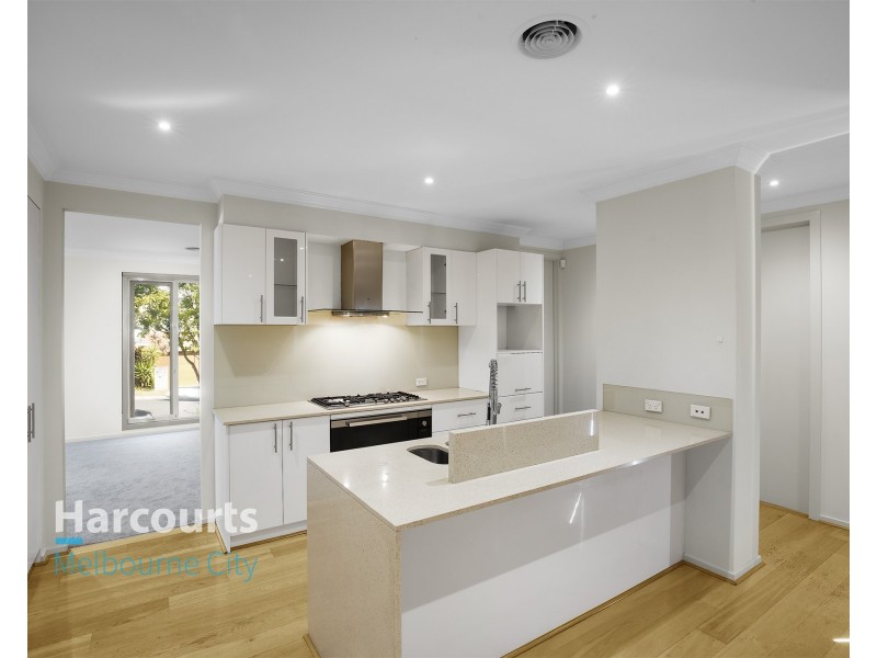 3 Mueller Close, Burwood VIC 3125