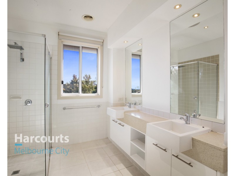 3 Mueller Close, Burwood VIC 3125