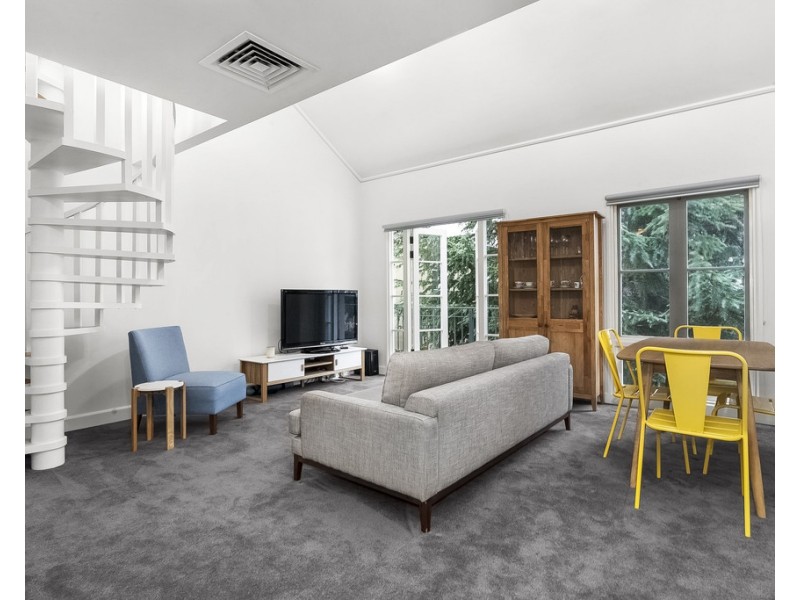 49A/211 Wellington Parade South, East Melbourne VIC 3002