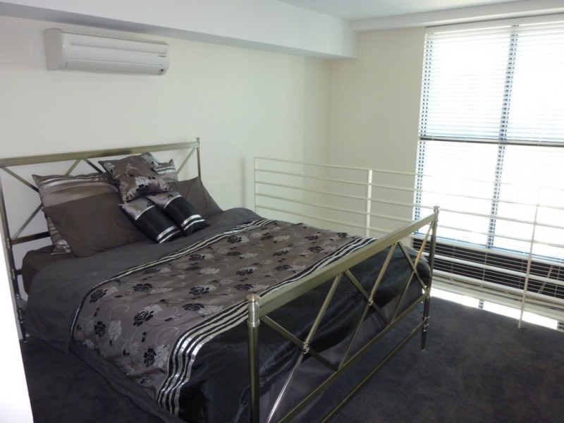 1707/87 Franklin Street, Melbourne VIC 3000