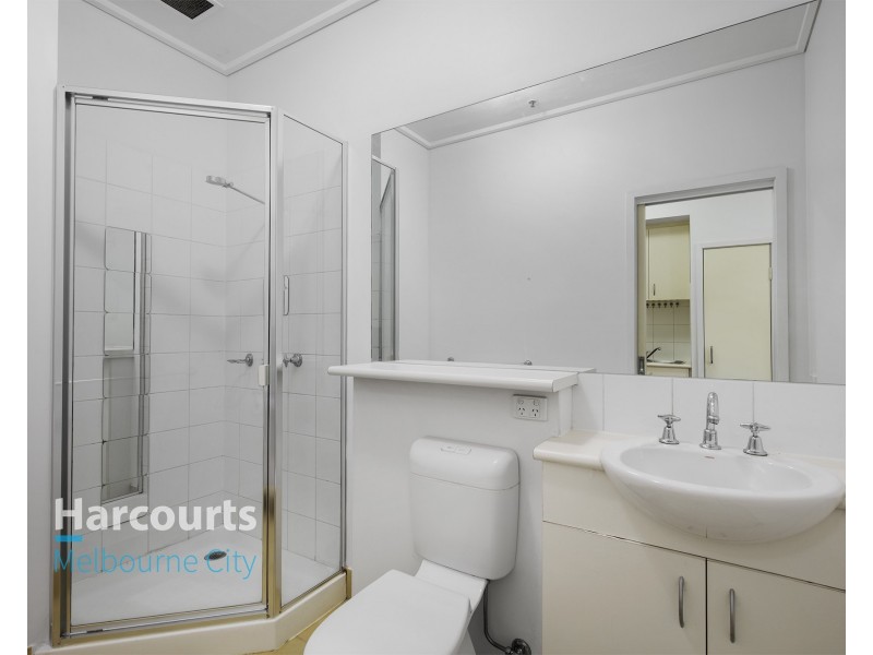 2202/570 Lygon Street, Carlton VIC 3053