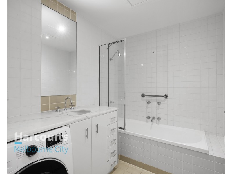 P22/394 Collins Street, Melbourne VIC 3000