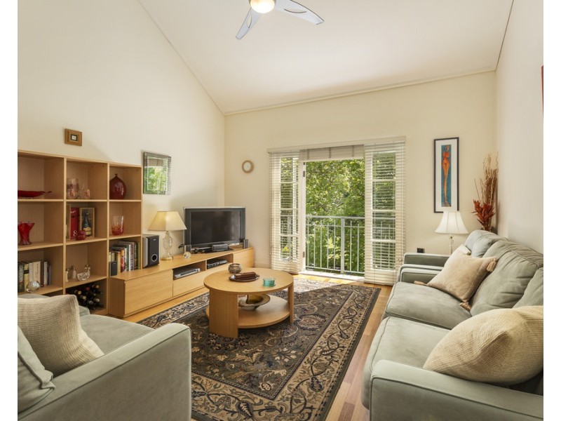 38/201 Wellington Parade South, East Melbourne VIC 3002