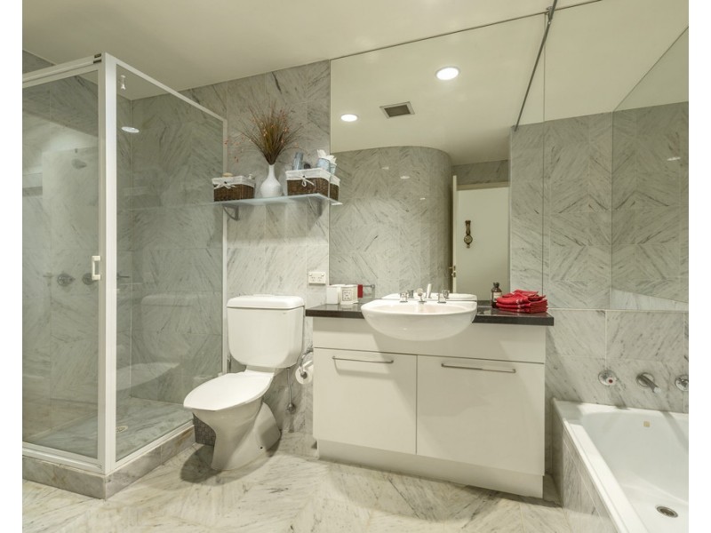 38/201 Wellington Parade South, East Melbourne VIC 3002