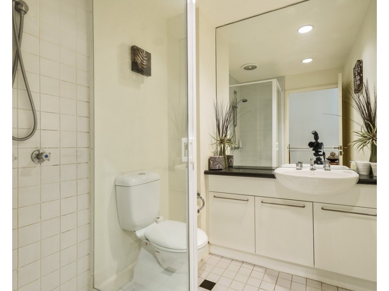 38/201 Wellington Parade South, East Melbourne VIC 3002