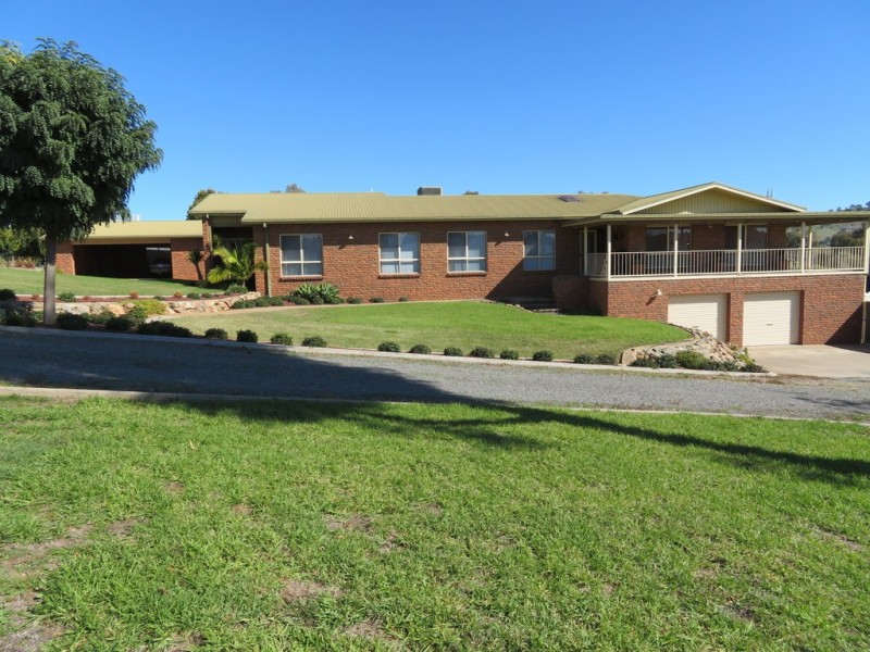 45 Mount Street, Gundagai NSW 2722