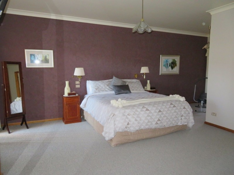 45 Mount Street, Gundagai NSW 2722