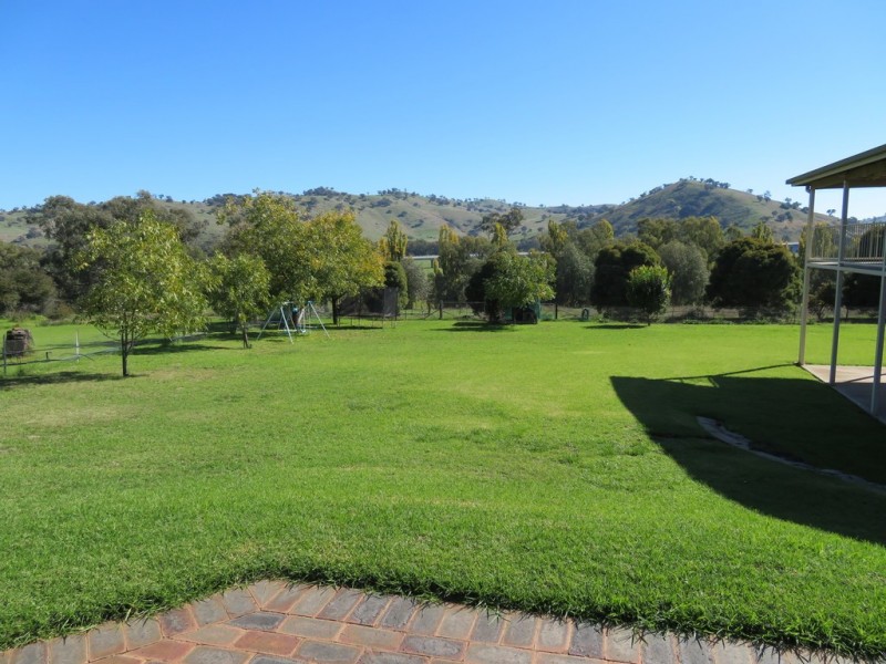 45 Mount Street, Gundagai NSW 2722