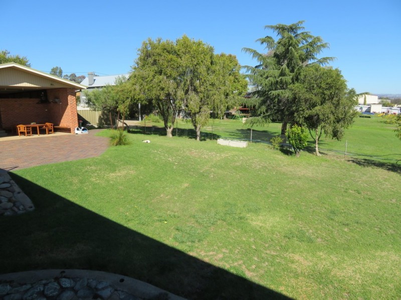 45 Mount Street, Gundagai NSW 2722