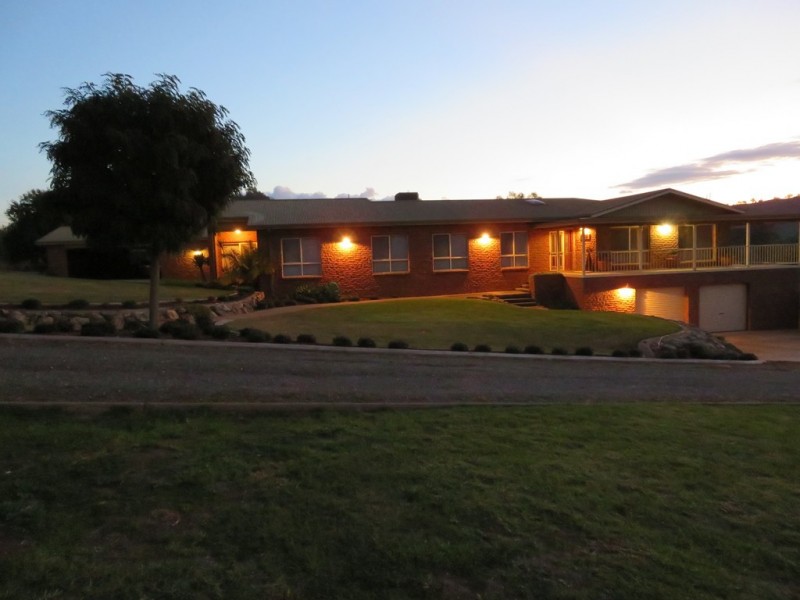 45 Mount Street, Gundagai NSW 2722