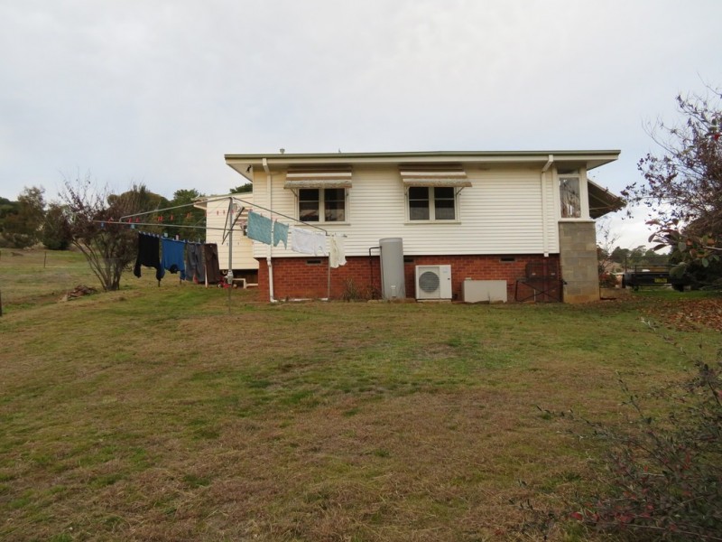 80 West Street, Gundagai NSW 2722