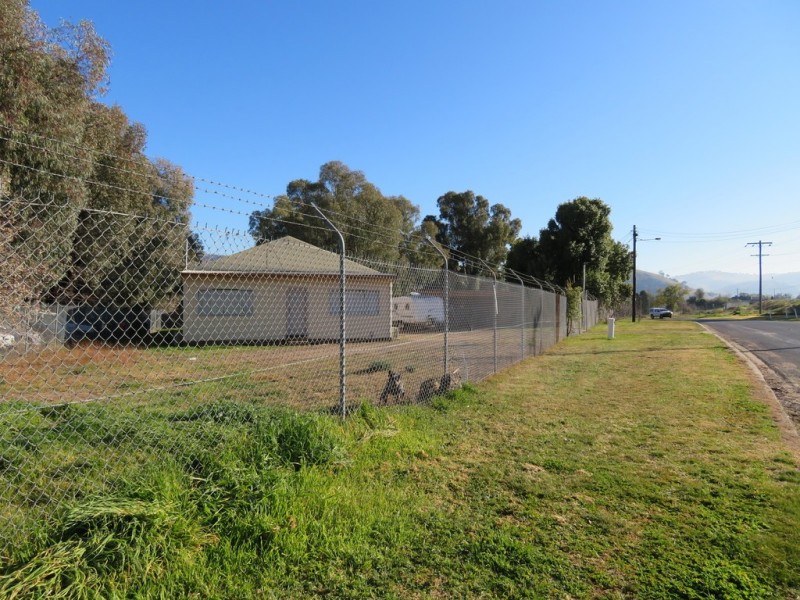 29 Middle Streeet, Gundagai NSW 2722