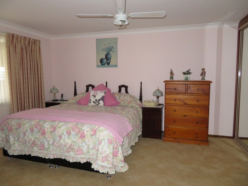 55 Mount Street, Gundagai NSW 2722