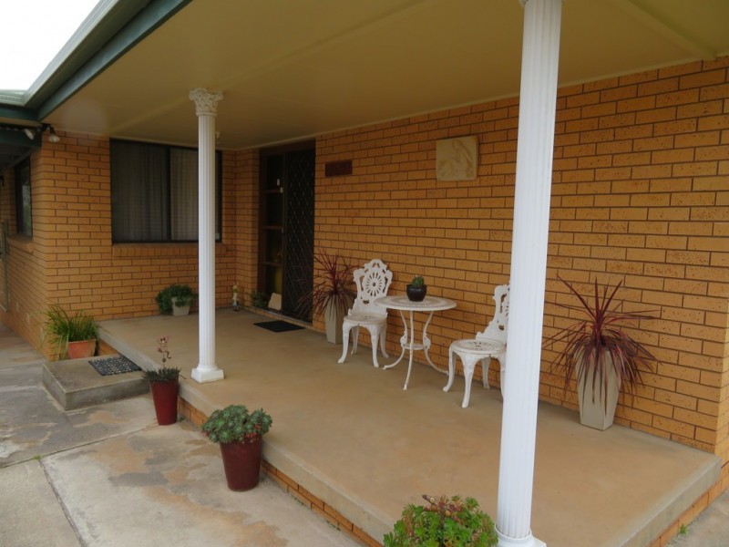 55 Mount Street, Gundagai NSW 2722