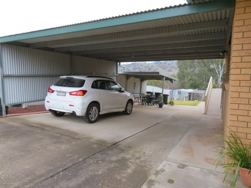 55 Mount Street, Gundagai NSW 2722