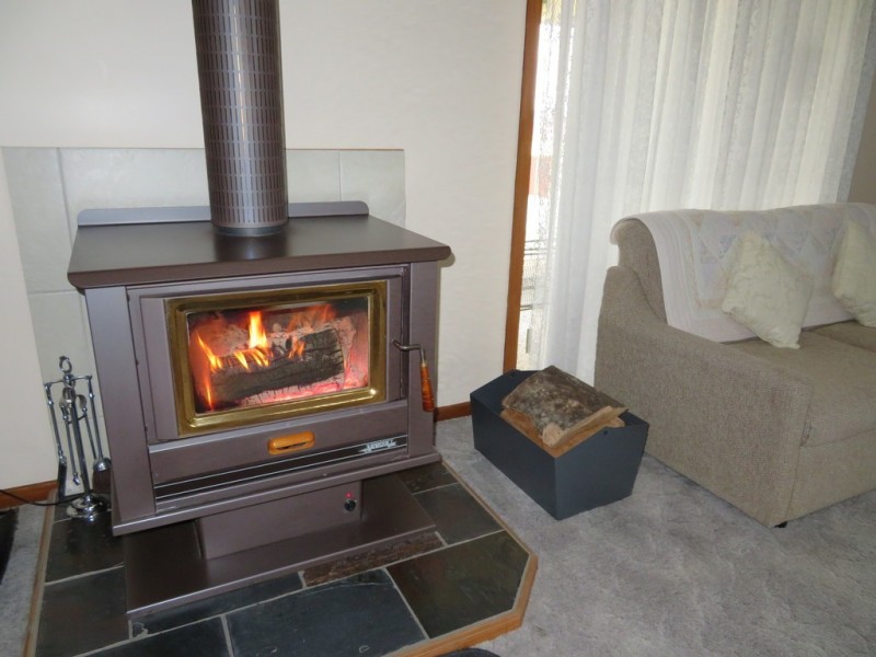 55 Mount Street, Gundagai NSW 2722