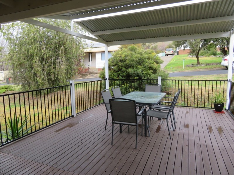 3 Francis Avenue, Gundagai NSW 2722