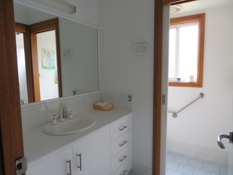 3 Francis Avenue, Gundagai NSW 2722