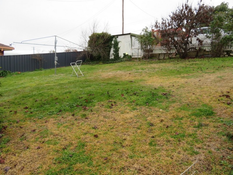 76 Punch Street, Gundagai NSW 2722