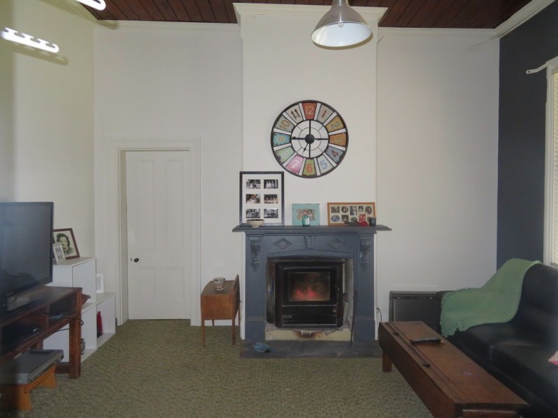 76 Punch Street, Gundagai NSW 2722