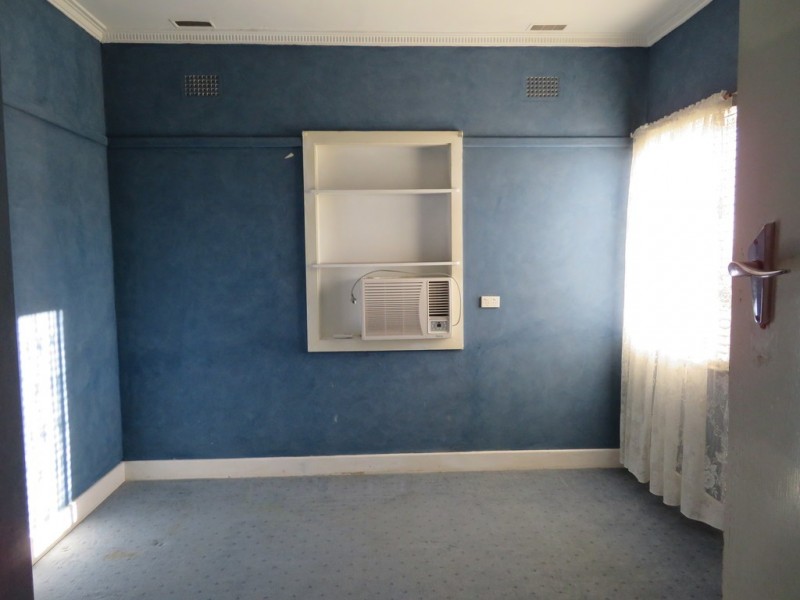 58 Mount Street, Gundagai NSW 2722