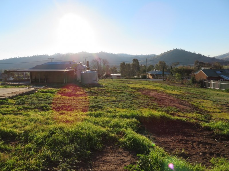 58 Mount Street, Gundagai NSW 2722
