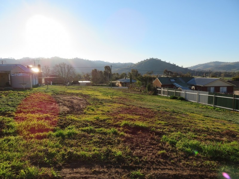 58 Mount Street, Gundagai NSW 2722