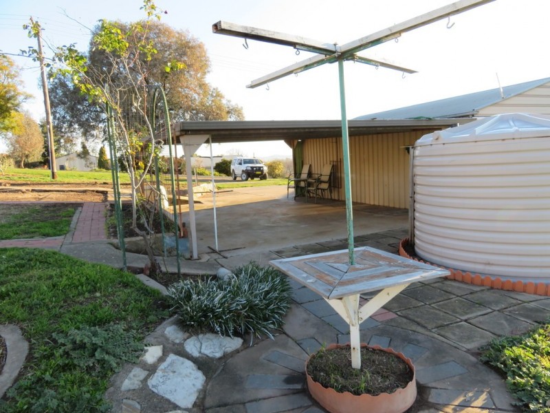 58 Mount Street, Gundagai NSW 2722