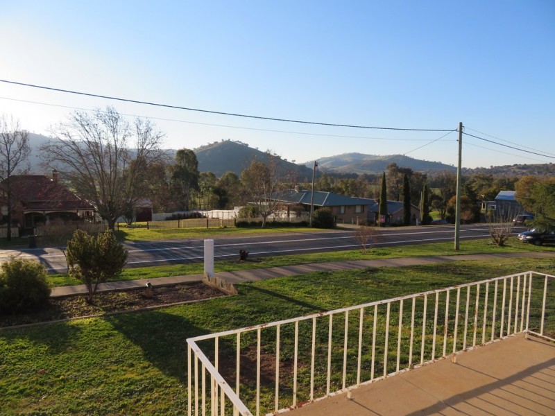 58 Mount Street, Gundagai NSW 2722