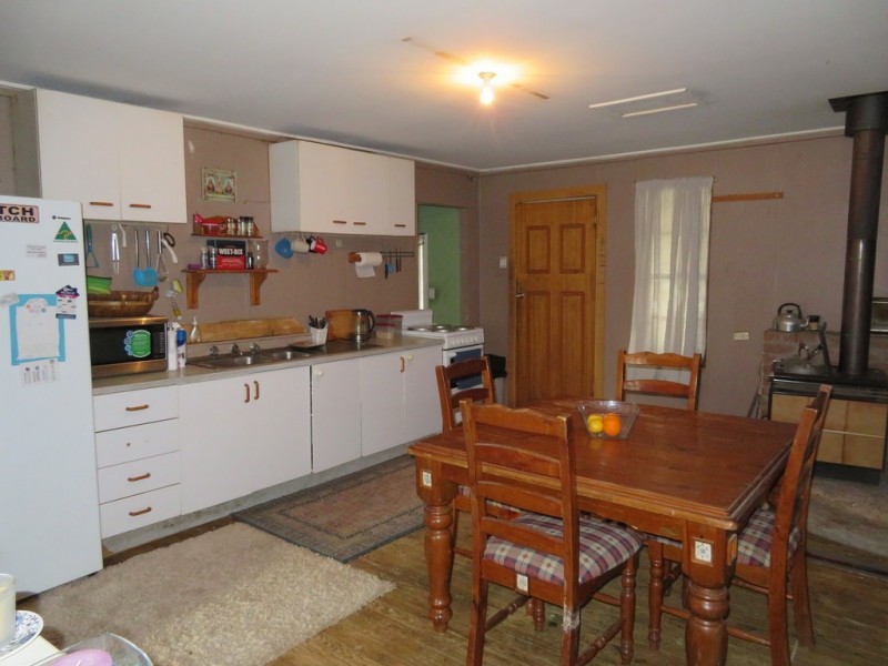 125 Camphor Street, Gundagai NSW 2722