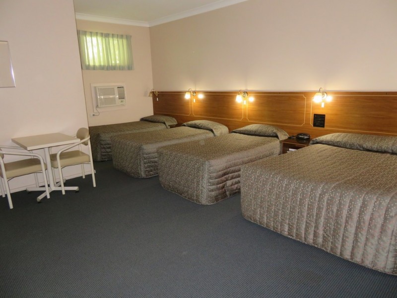 101 West Street, Gundagai NSW 2722