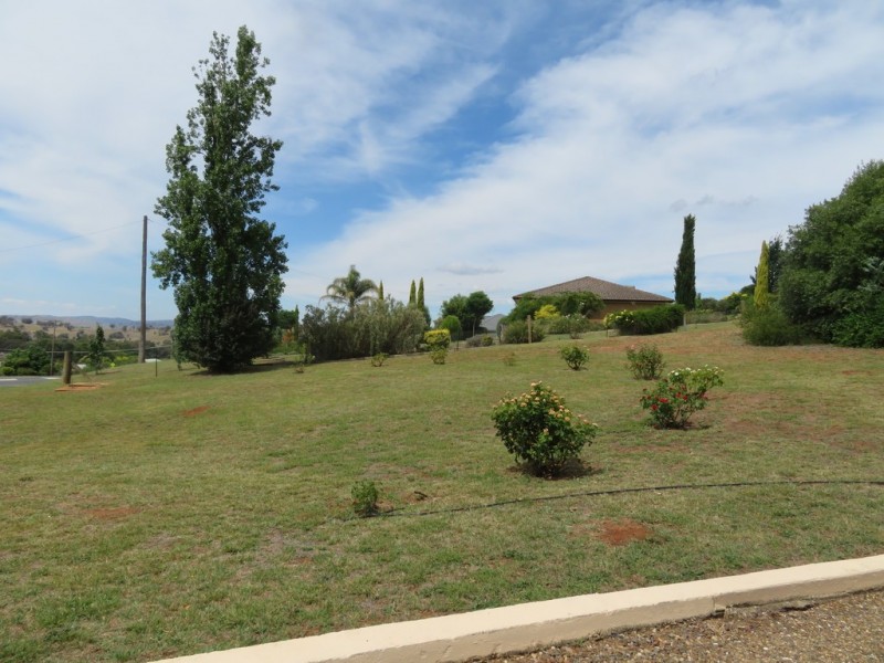 101 West Street, Gundagai NSW 2722