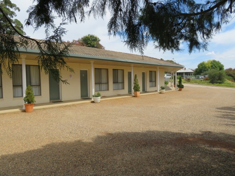 101 West Street, Gundagai NSW 2722