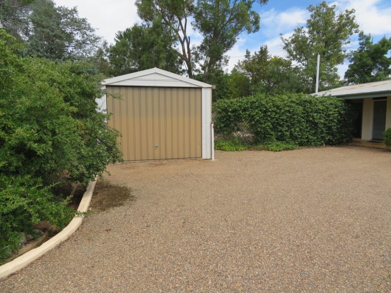 101 West Street, Gundagai NSW 2722
