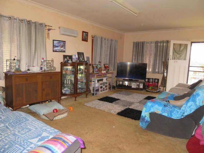 25 Ridge Street, Gundagai NSW 2722