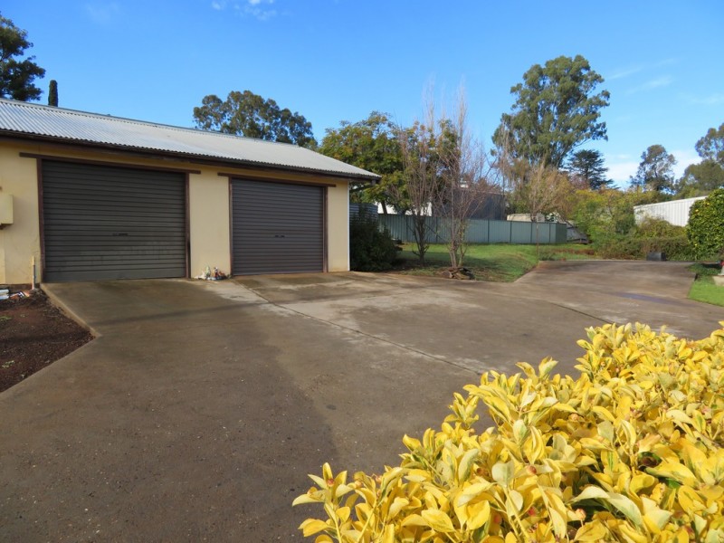 37 Luke Street, Gundagai NSW 2722