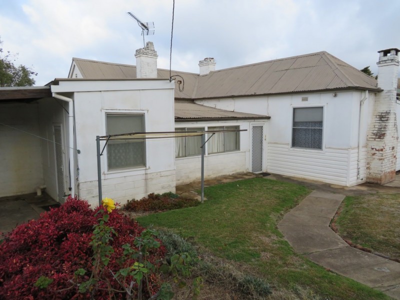 3 Carberry Place, Gundagai NSW 2722