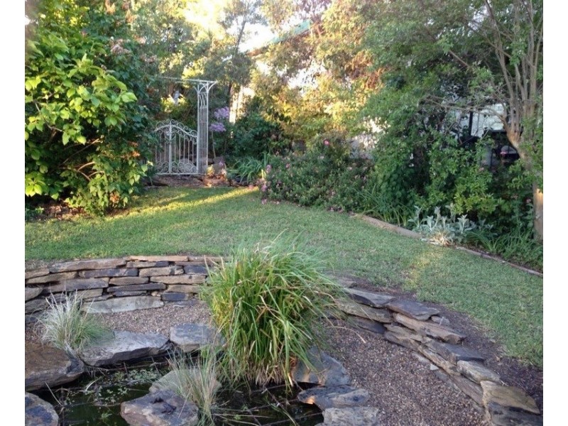 51 Punch Street, Gundagai NSW 2722