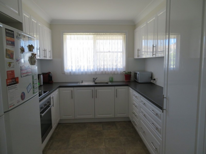 154 Hanley Street, Gundagai NSW 2722