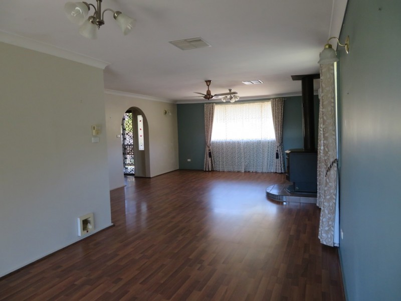 2 Stafford Street, Gundagai NSW 2722