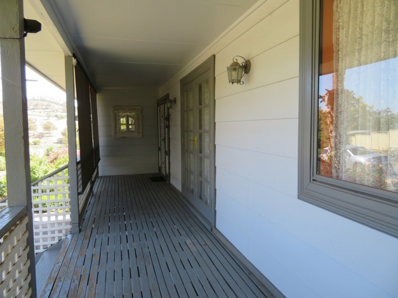 2 Stafford Street, Gundagai NSW 2722