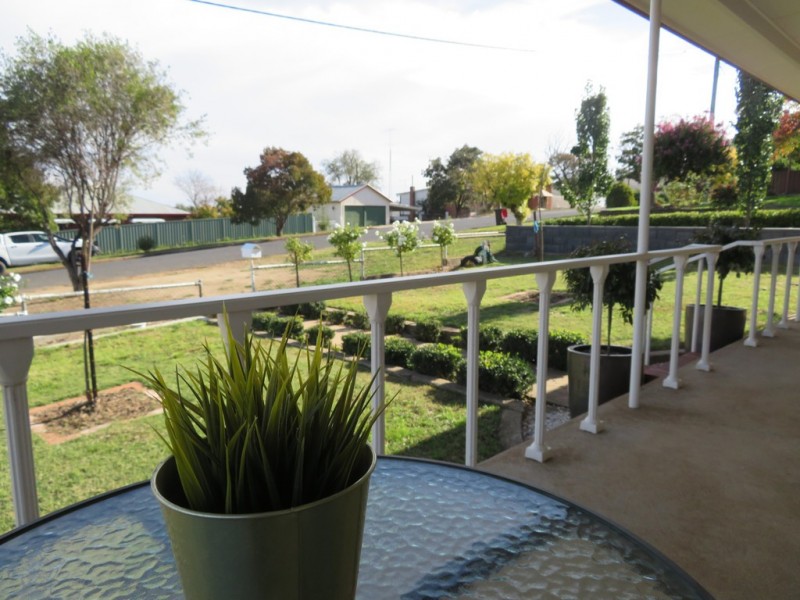 43 Punch Street, Gundagai NSW 2722
