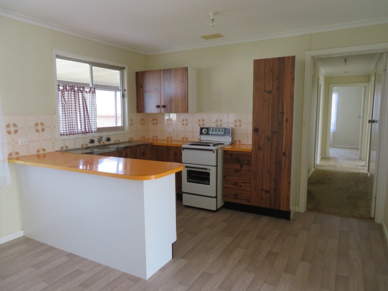 110 Punch Street, Gundagai NSW 2722