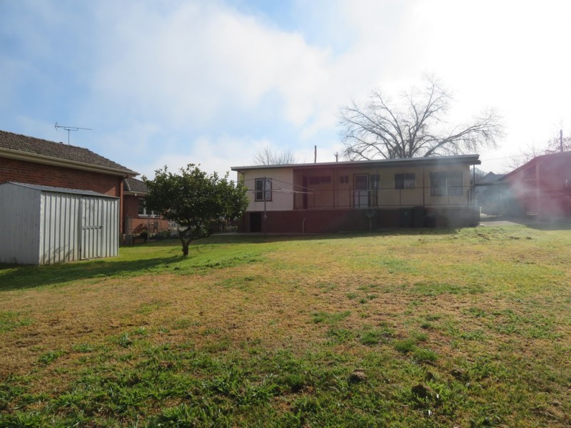 110 Punch Street, Gundagai NSW 2722