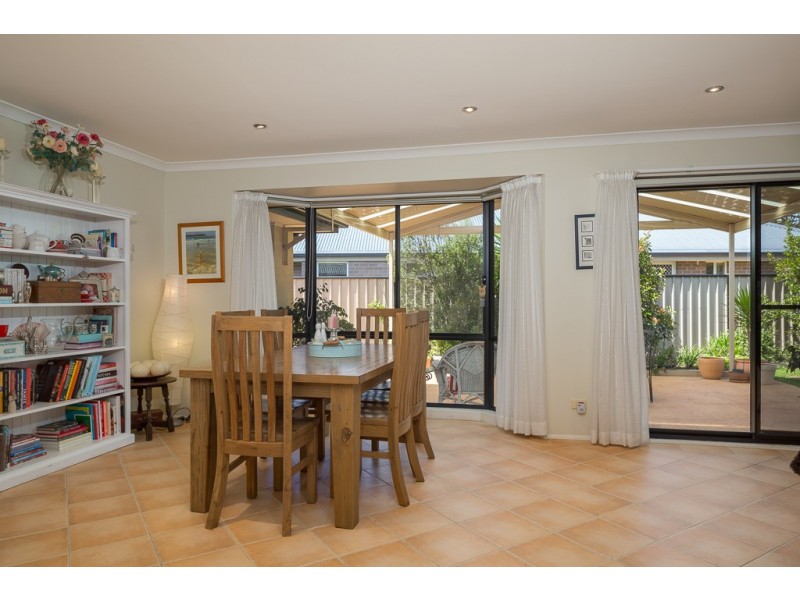 18 Hedley Way, Broulee NSW 2537