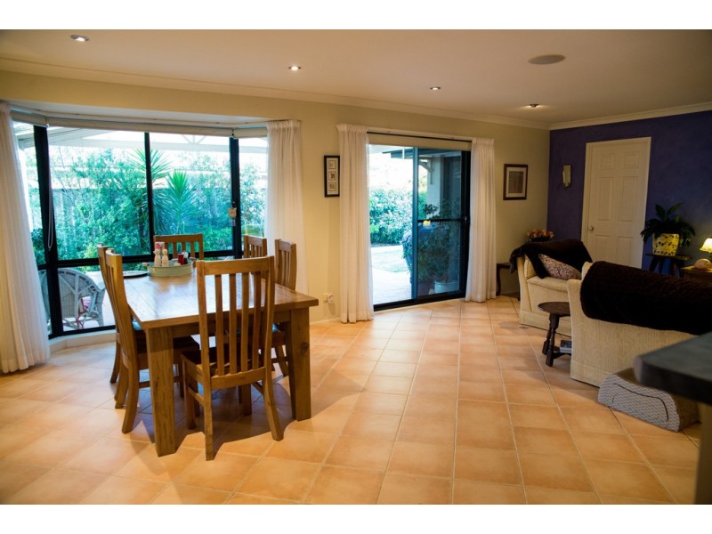 18 Hedley Way, Broulee NSW 2537