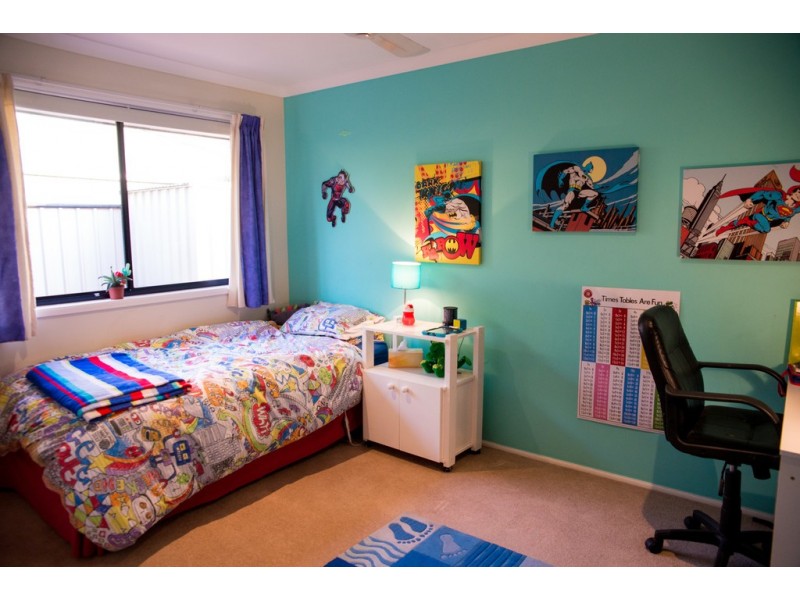 18 Hedley Way, Broulee NSW 2537